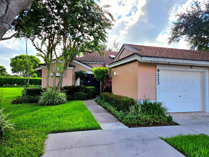 8223 Springlake Drive Boca Raton FL 33496