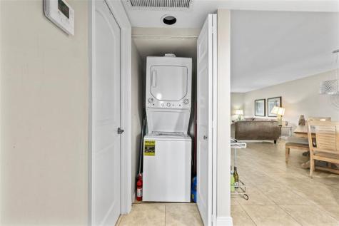 800 SW 125th Way Pembroke Pines FL 33027
