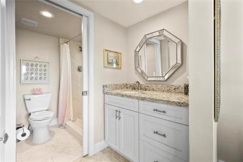 800 SW 125th Way Pembroke Pines FL 33027