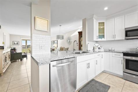 800 SW 125th Way Pembroke Pines FL 33027