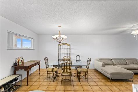 8990 S Hollybrook Boulevard Pembroke Pines FL 33025