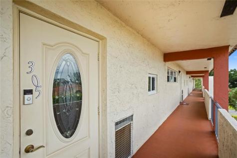 8990 S Hollybrook Boulevard Pembroke Pines FL 33025