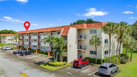 8990 S Hollybrook Boulevard Pembroke Pines FL 33025