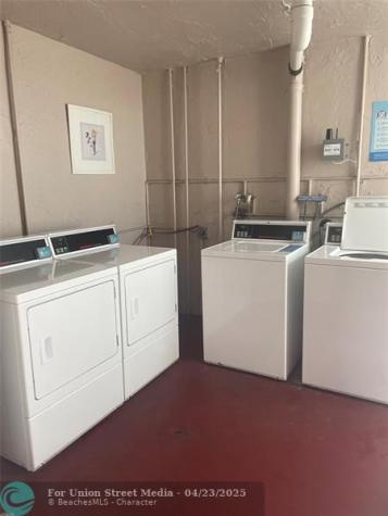 2821 Somerset Drive Lauderdale Lakes FL 33311