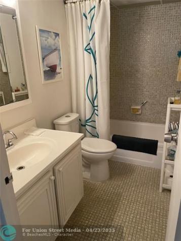 2821 Somerset Drive Lauderdale Lakes FL 33311