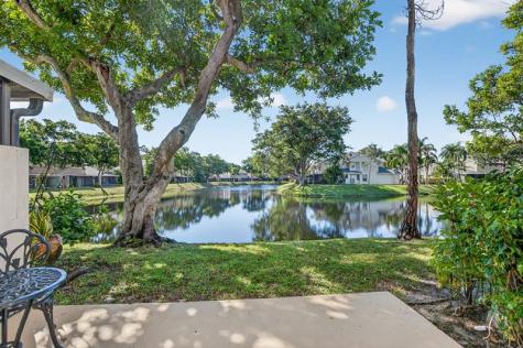 2024 Discovery Circle Deerfield Beach FL 33442
