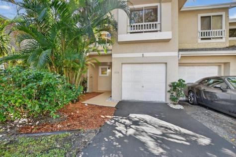 2024 Discovery Circle Deerfield Beach FL 33442