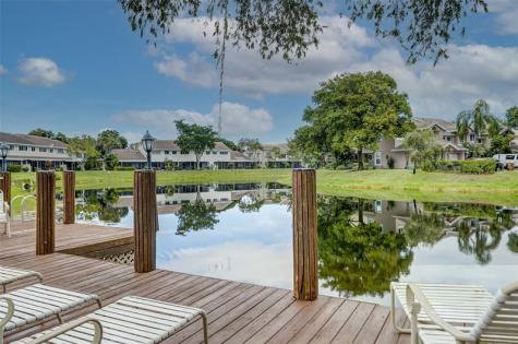 2024 Discovery Circle Deerfield Beach FL 33442