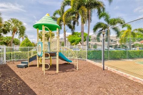 2024 Discovery Circle Deerfield Beach FL 33442