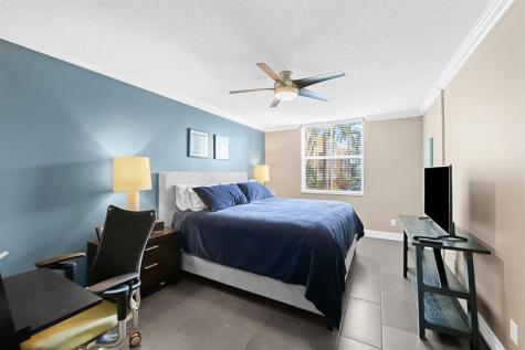 1341 SE 3rd Avenue Dania Beach FL 33004