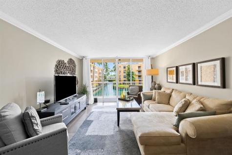 1341 SE 3rd Avenue Dania Beach FL 33004