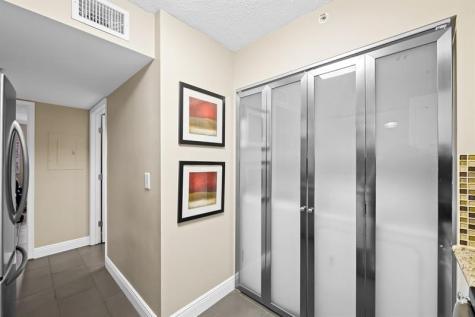 1341 SE 3rd Avenue Dania Beach FL 33004