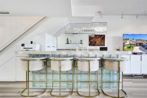 270 Captains Walk Delray Beach FL 33483