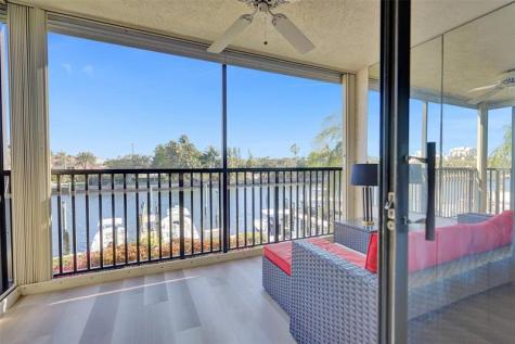 270 Captains Walk Delray Beach FL 33483