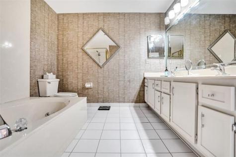 270 Captains Walk Delray Beach FL 33483