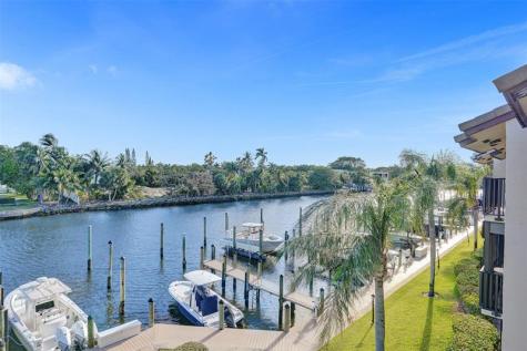 270 Captains Walk Delray Beach FL 33483