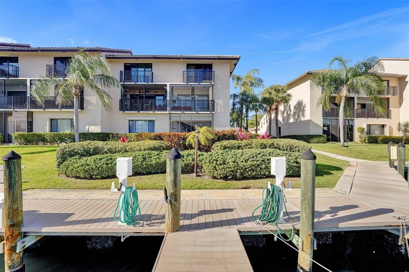270 Captains Walk Delray Beach FL 33483
