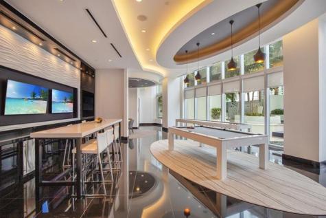 851 NE 1st Avenue Miami FL 33132