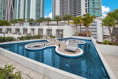 851 NE 1st Avenue Miami FL 33132