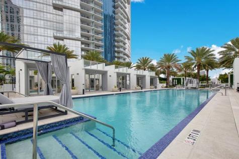 851 NE 1st Avenue Miami FL 33132