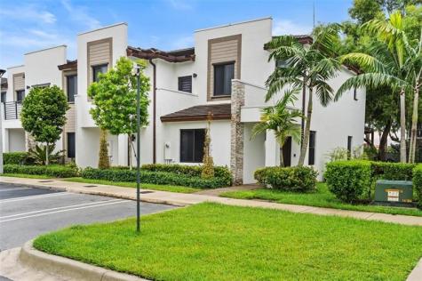 340 NE 208th Terrace Miami FL 33179