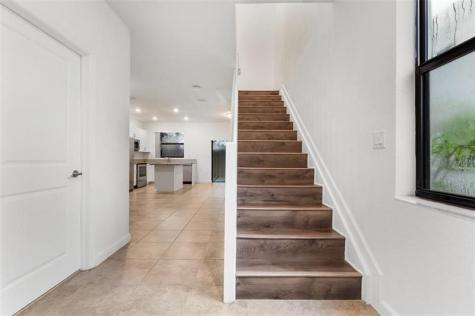 340 NE 208th Terrace Miami FL 33179