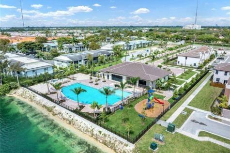 340 NE 208th Terrace Miami FL 33179