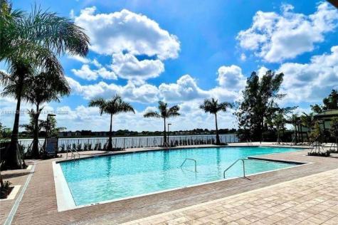 340 NE 208th Terrace Miami FL 33179