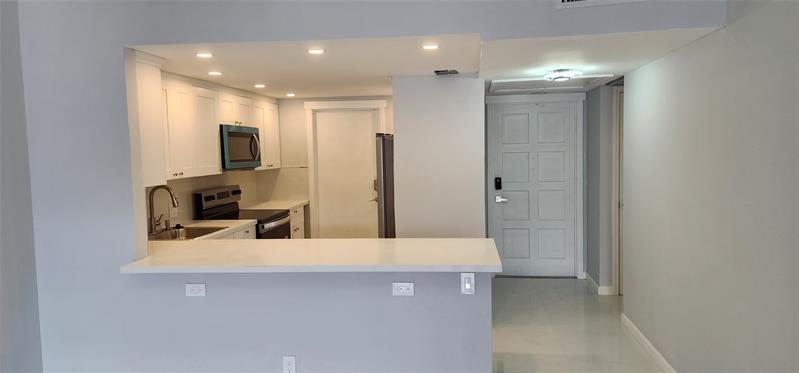 2801 N Palm Aire Drive Pompano Beach FL 33069