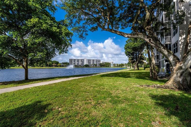 2801 N Palm Aire Drive Pompano Beach FL 33069