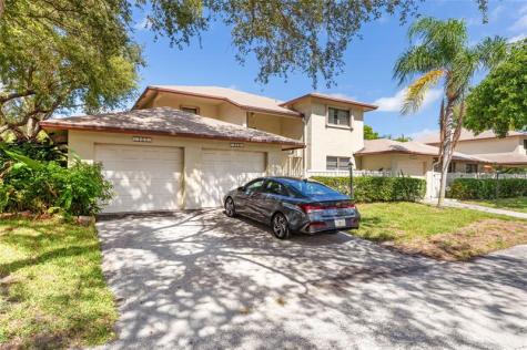 1759 NE 39th Court Pompano Beach FL 33064
