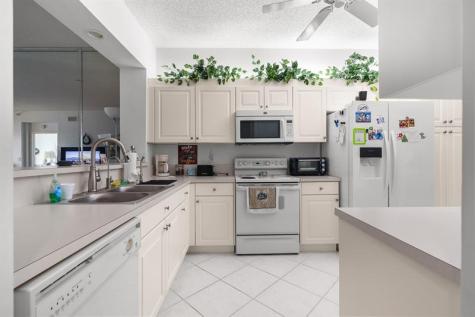 7647 Southampton Terrace Tamarac FL 33321