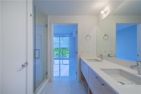 16385 Biscayne Boulevard Aventura FL 33160