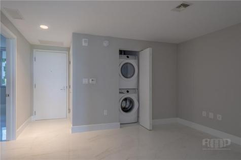 16385 Biscayne Boulevard Aventura FL 33160