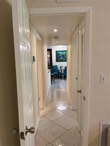 639 W Oakland Park Boulevard Oakland Park FL 33311