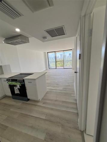 20301 W Country Club Drive Aventura FL 33180