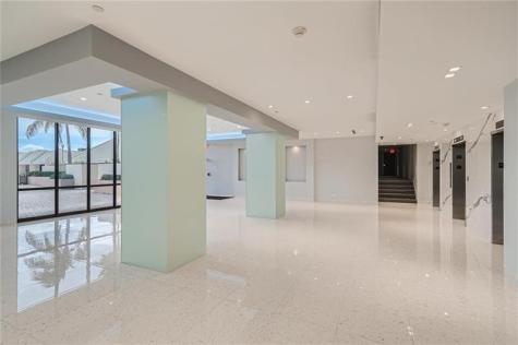 20301 W Country Club Drive Aventura FL 33180
