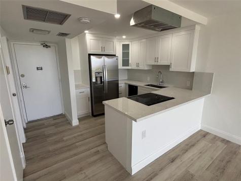 20301 W Country Club Drive Aventura FL 33180
