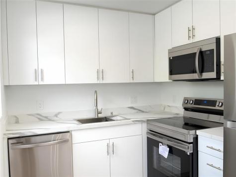 109 Harwood J Deerfield Beach FL 33442