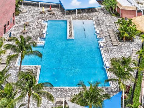 109 Harwood J Deerfield Beach FL 33442