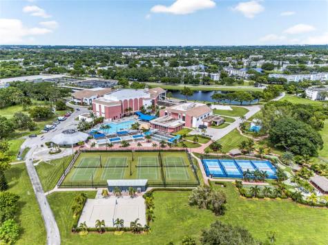 109 Harwood J Deerfield Beach FL 33442