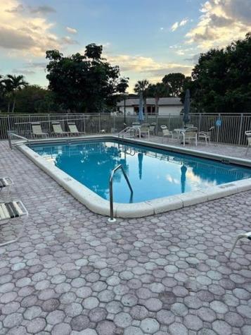 405 S Pine Island Road Fort Lauderdale FL 33324
