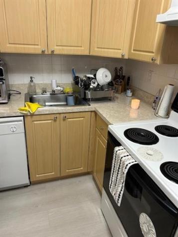 405 S Pine Island Road Fort Lauderdale FL 33324