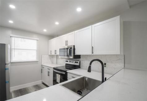 119 Royal Park Drive Oakland Park FL 33309