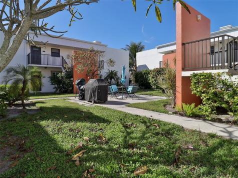 516 Osprey Drive Delray Beach FL 33444