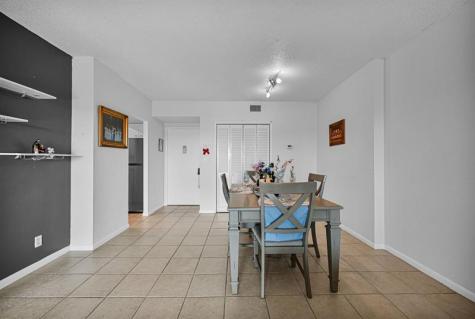 4400 Hillcrest Drive Hollywood FL 33021