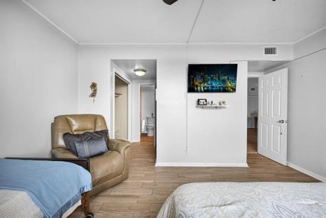 4400 Hillcrest Drive Hollywood FL 33021