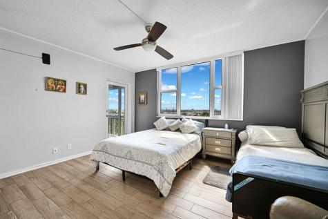 4400 Hillcrest Drive Hollywood FL 33021