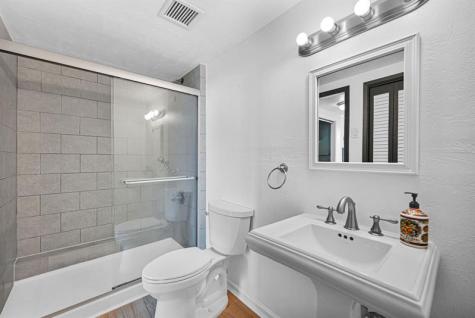 4400 Hillcrest Drive Hollywood FL 33021