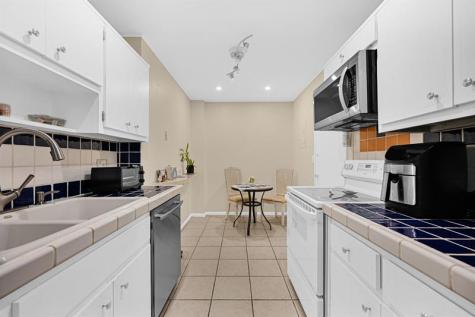 4400 Hillcrest Drive Hollywood FL 33021